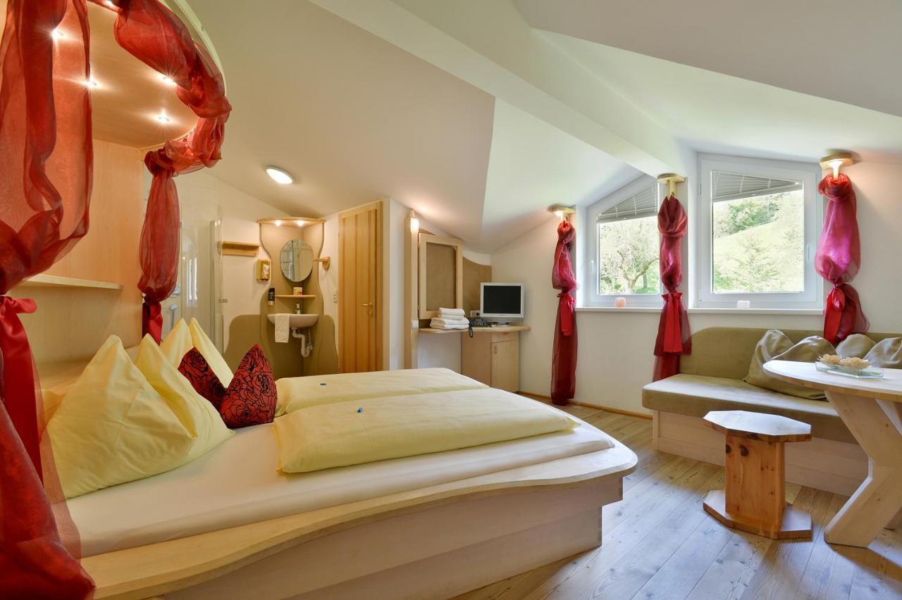 Bed & Breakfast Landhaus Strasser Soll Exterior photo