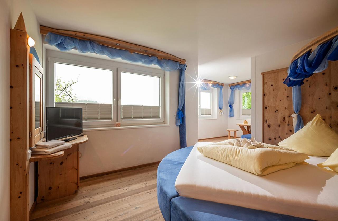 Bed & Breakfast Landhaus Strasser Soll Exterior photo